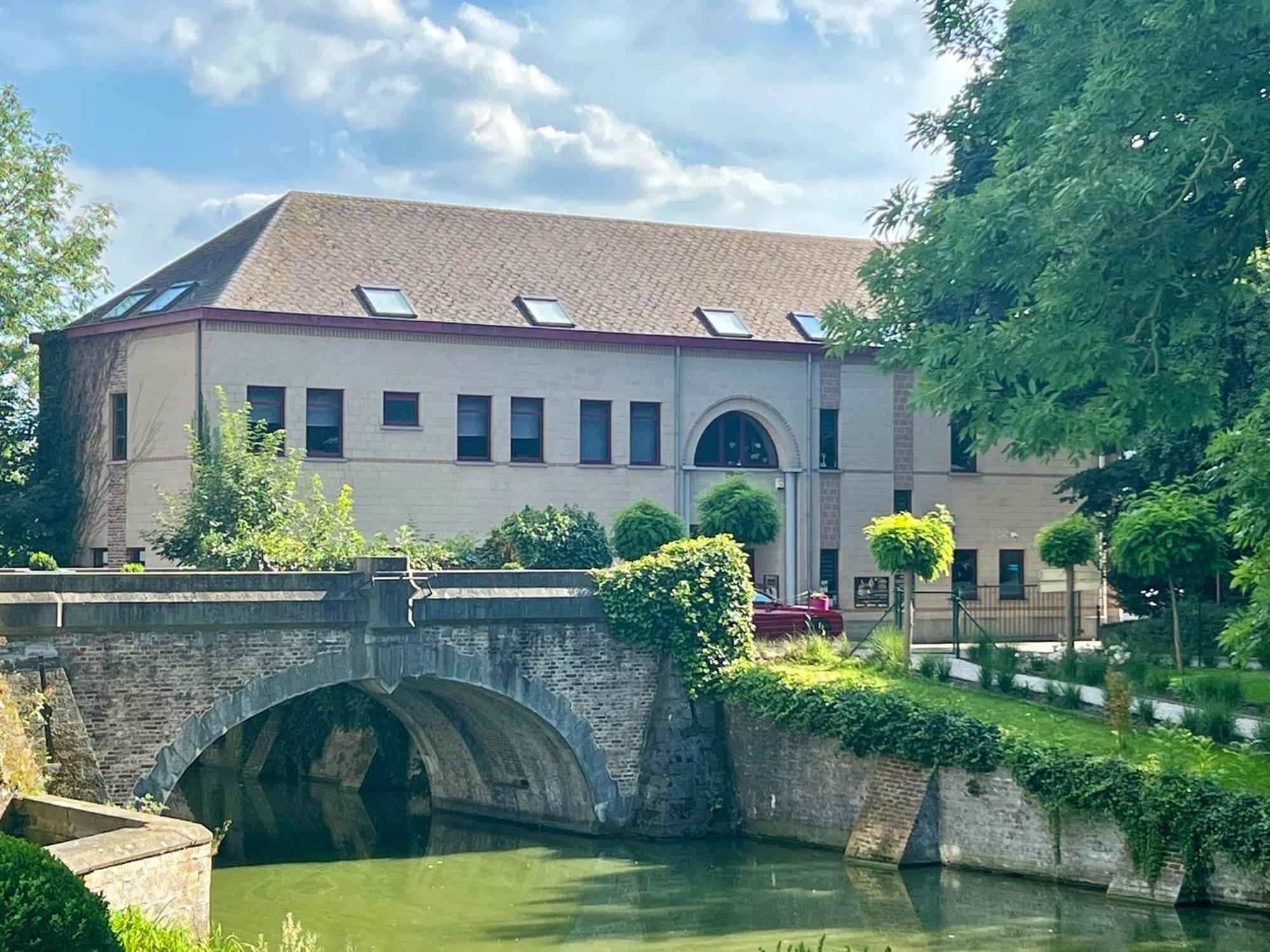 Hotel Haras Des Chartreux 3*